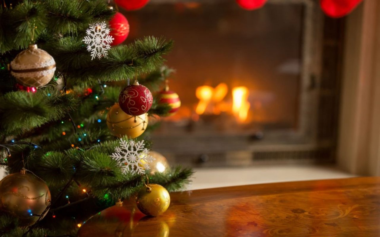 5 Simple Ways To Dress Up Your Home This Holiday Season!