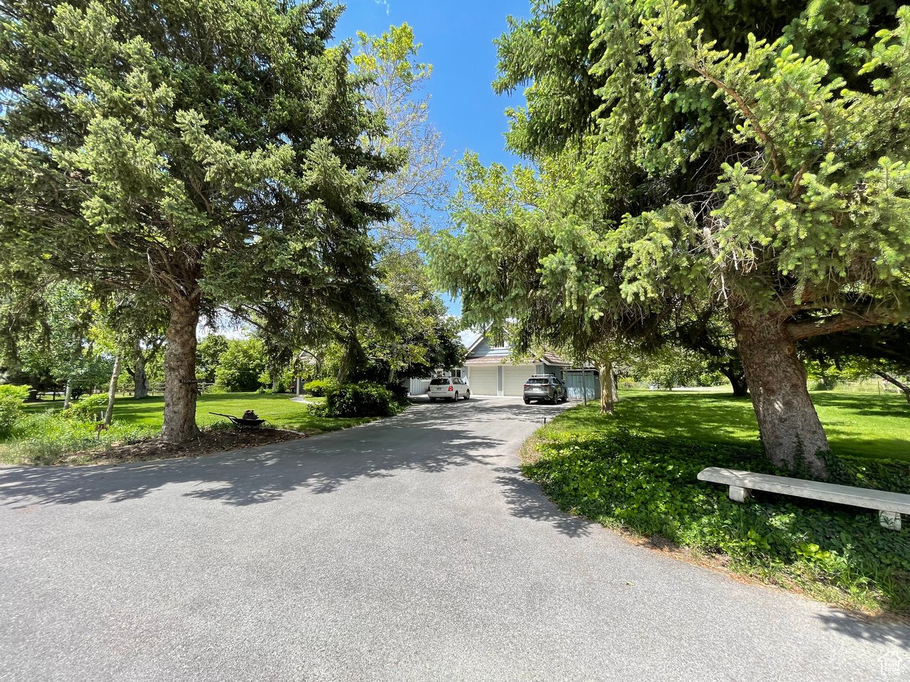 8800 S 921 E - Burgon Farm