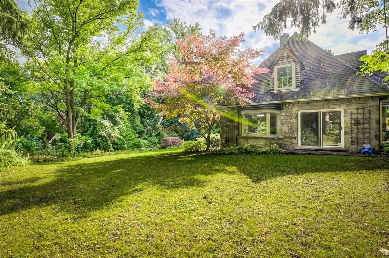 23 Donwoods Drive