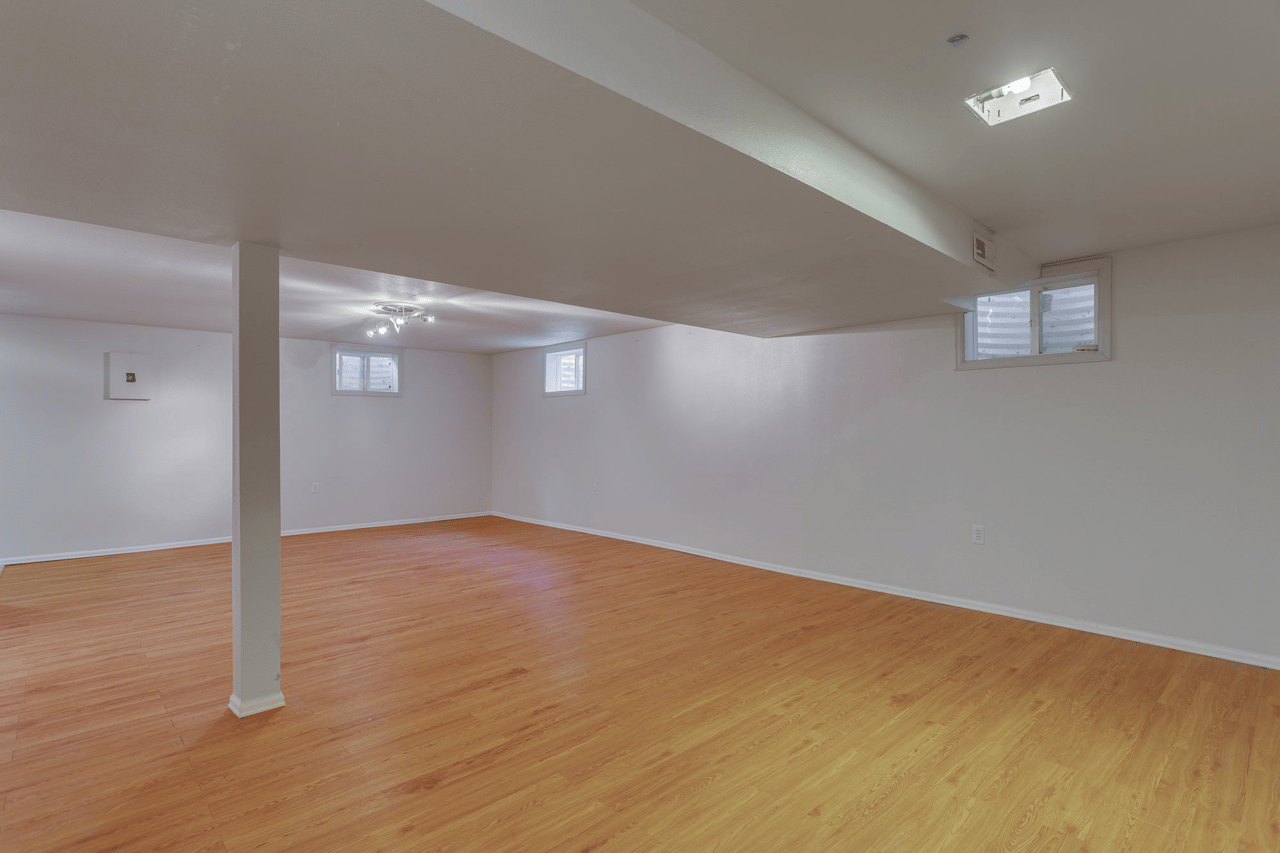 Just Listed: Coveted Columbine Knolls Home