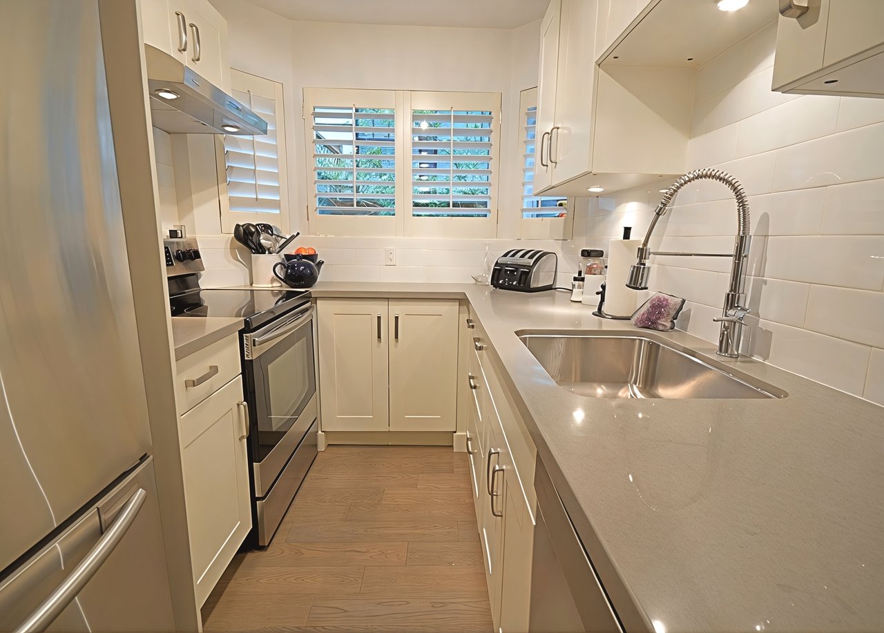 2546 W 4th Ave, #101