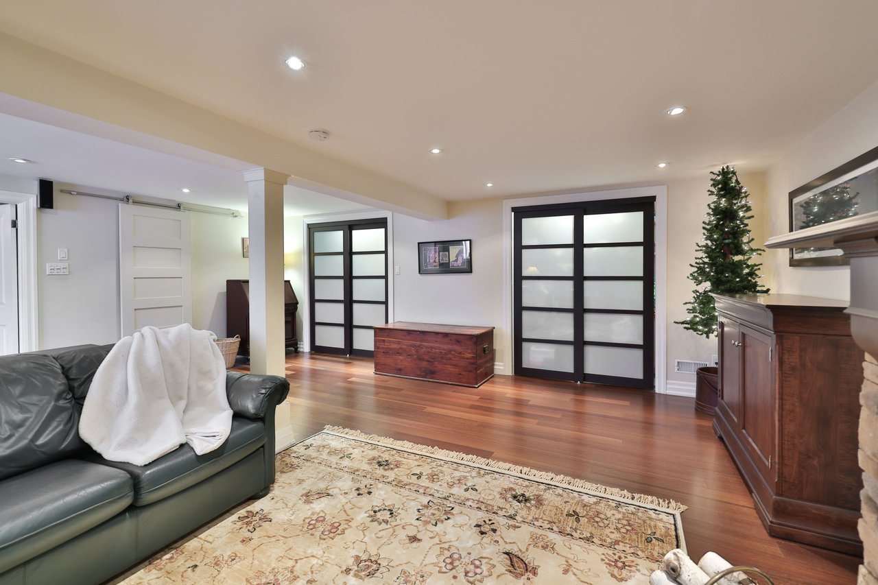 502 Bohemia Crescent, Oakville