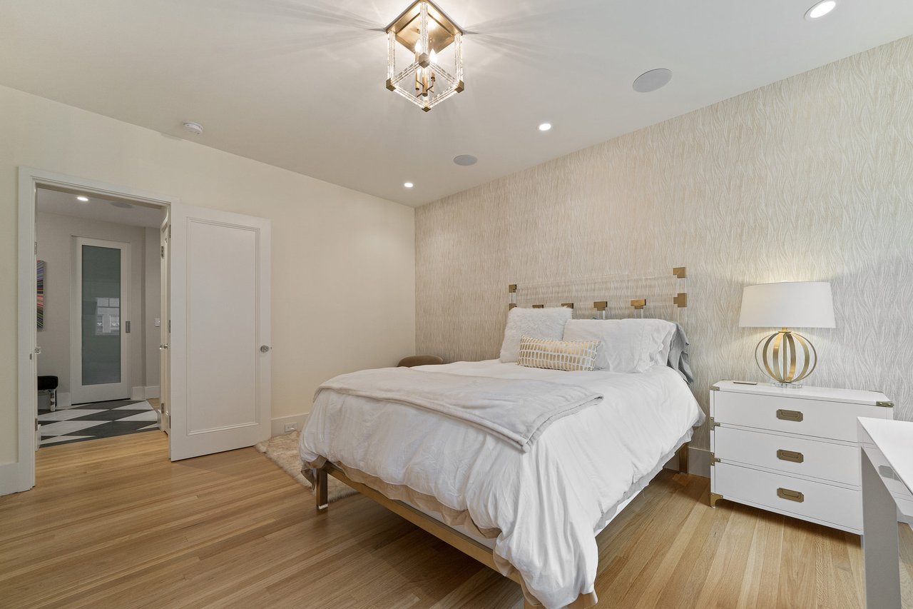 2100 Pacific Avenue # 3B