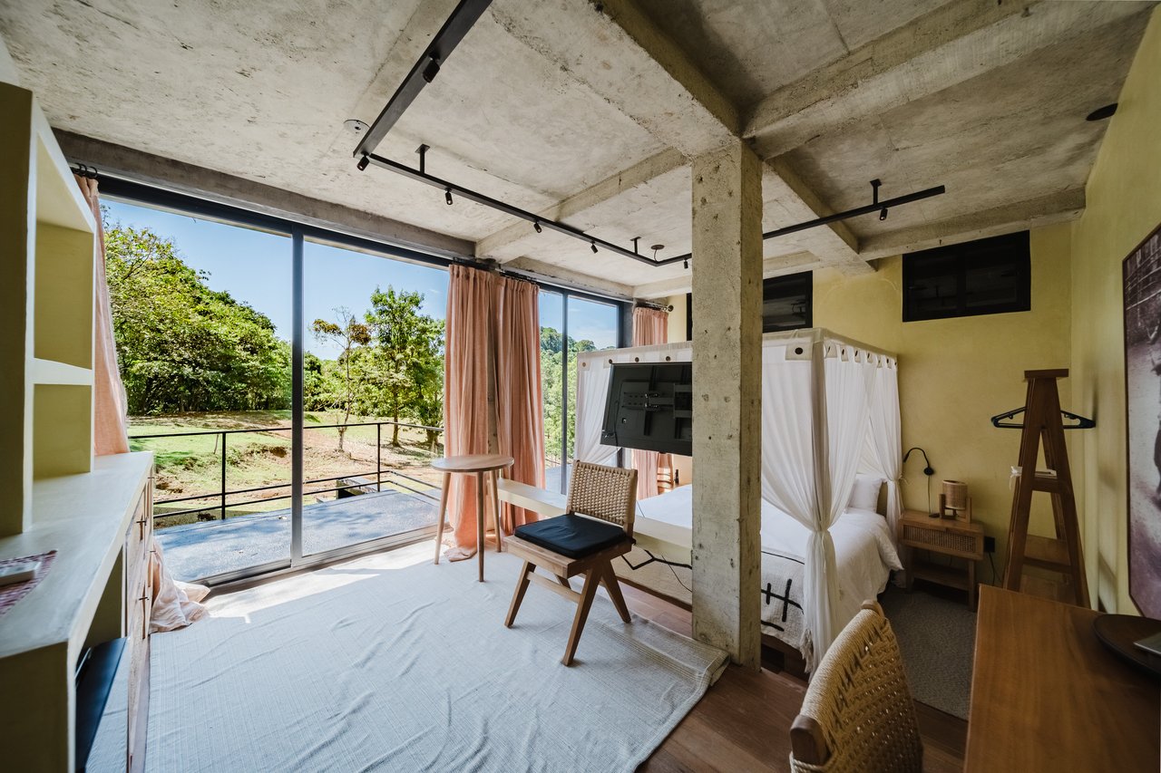 Casa Java – Newly Built Luxury Jungle Estate Near Playa La Vaca