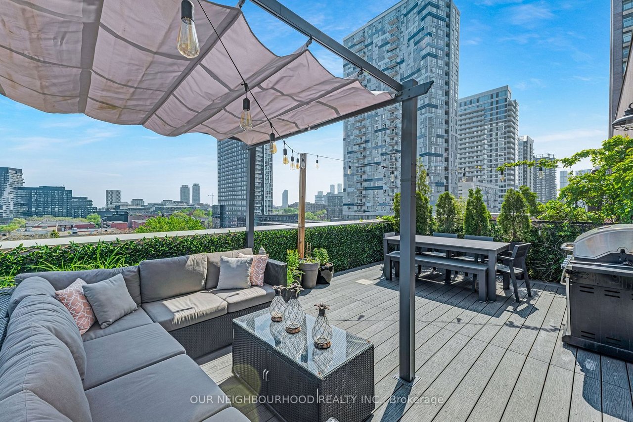 ROOFTOP PENTHOUSE LIVING 