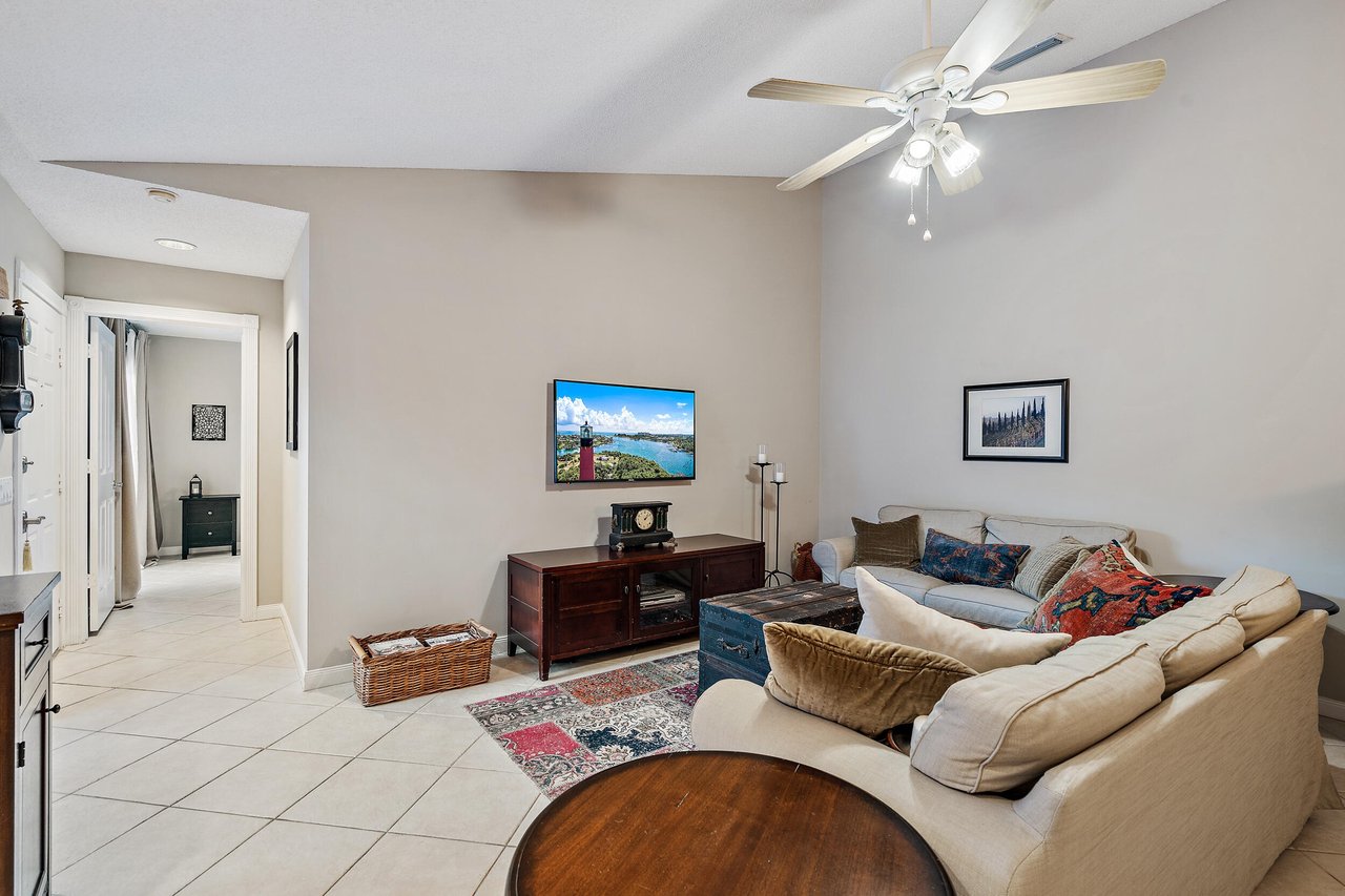 3501 Lakemont Ct
