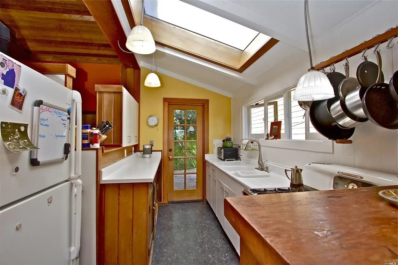 9 Berry Trail
