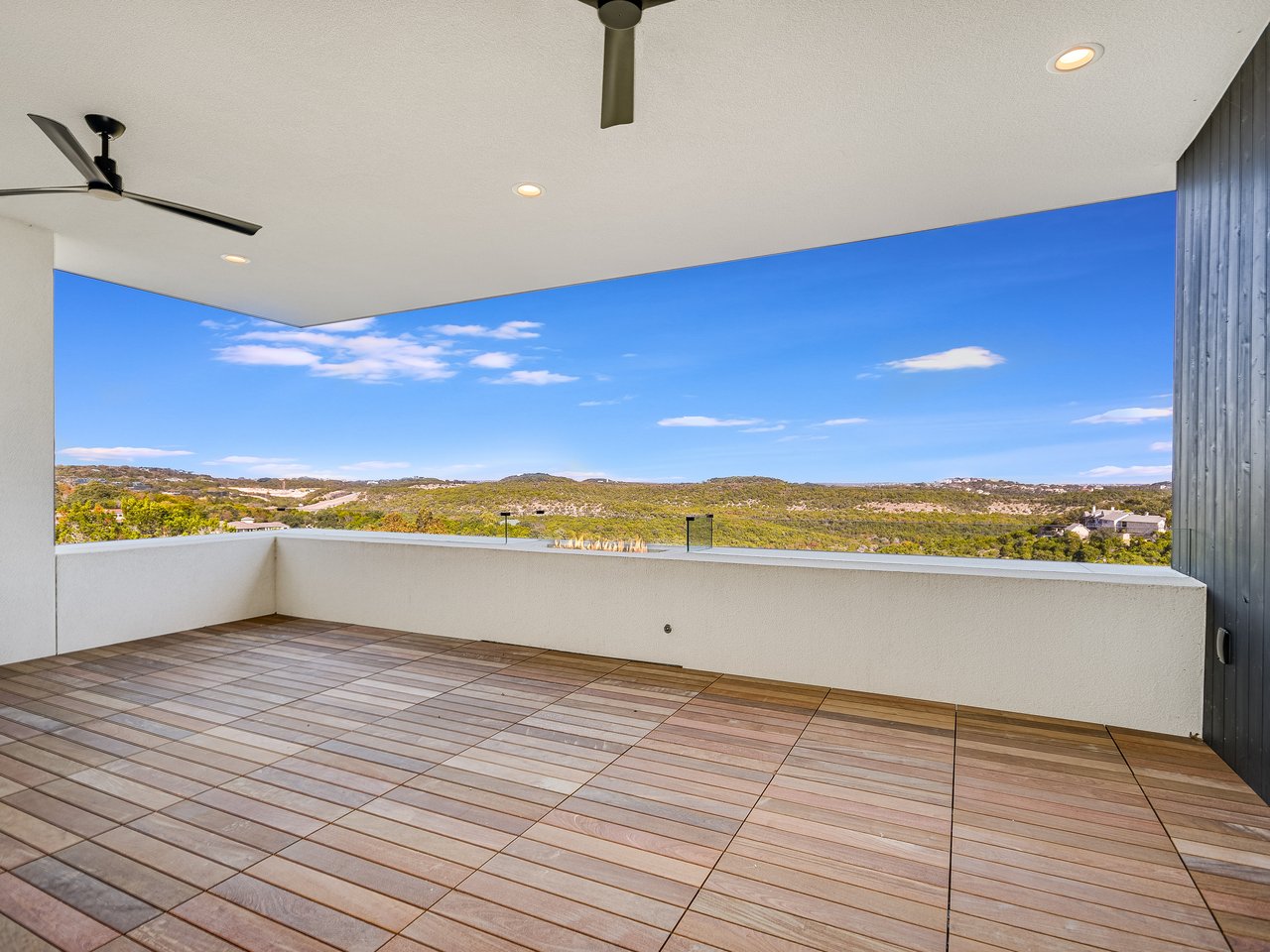 Panoramic Hill Country Views