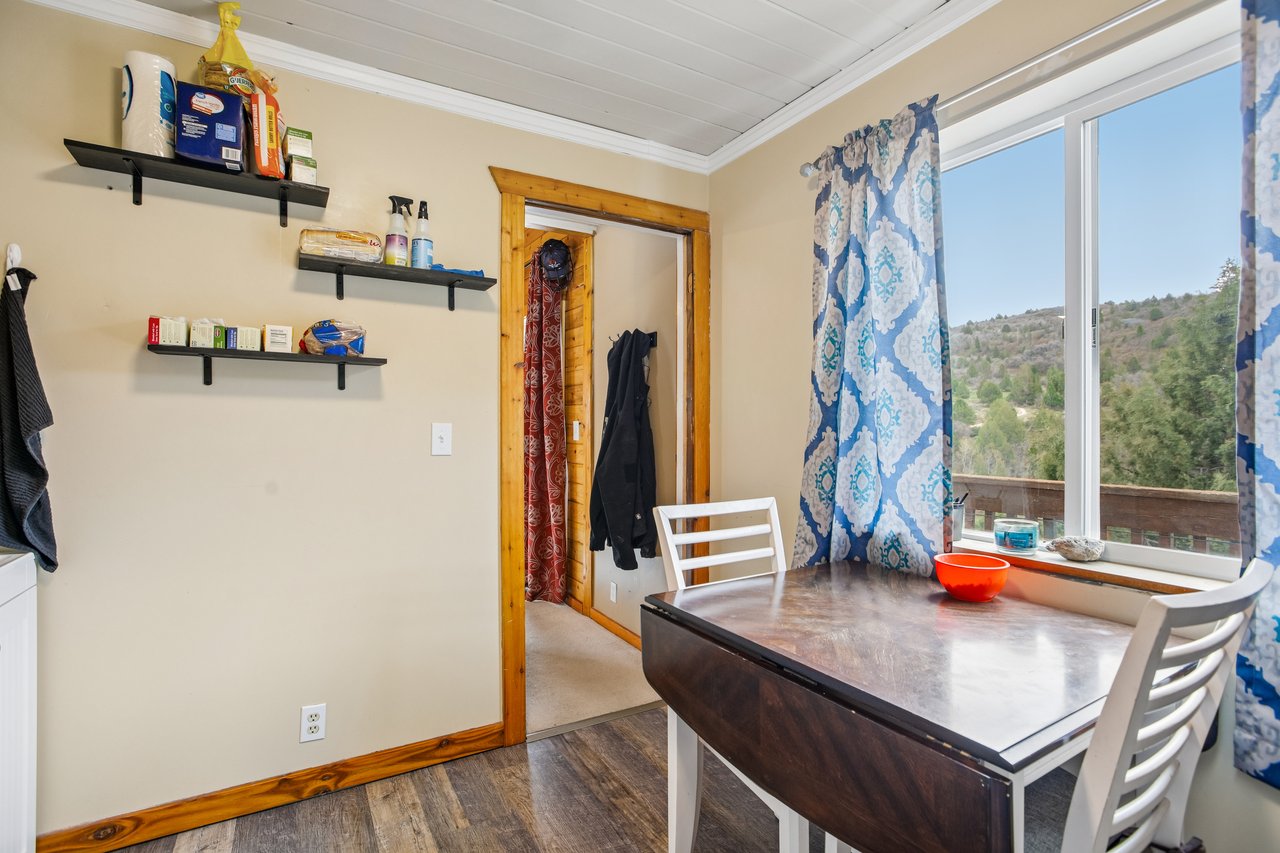 1538 Country Cir