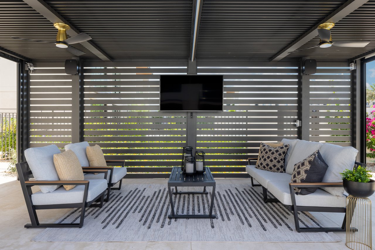 6587 N PALMERAIE Boulevard, 1050