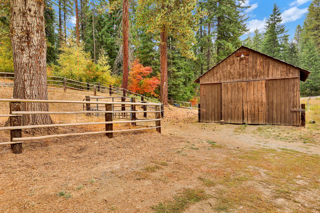 2001 Zrebiec Road, Cle Elum