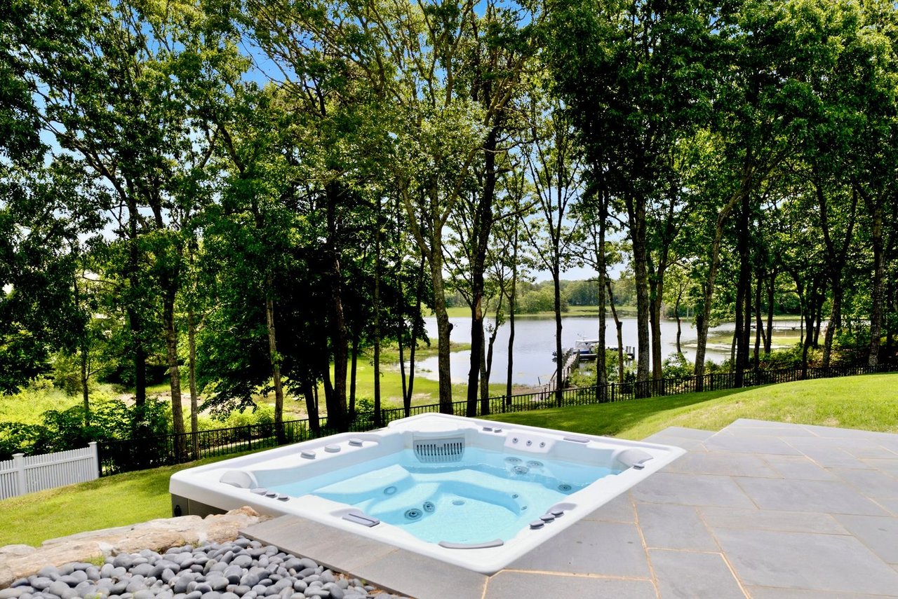 375 Baxter Neck Rd