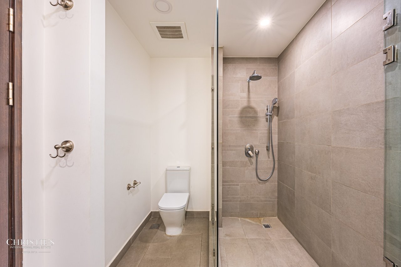 Luxurious Four-Bedroom Condo in the Hills of Escazú   
