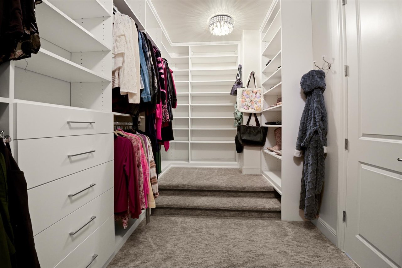 6881 Northstar Court