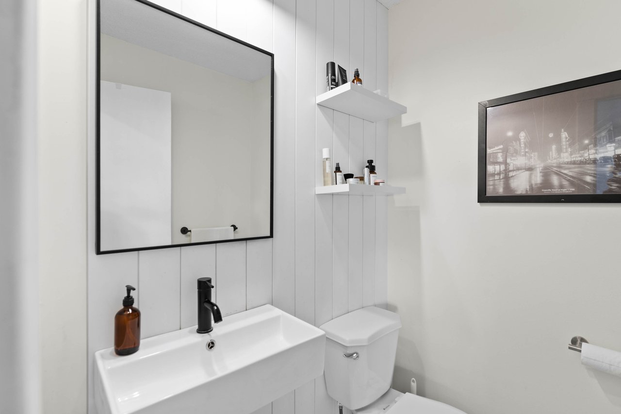 104 Thorson Crescent