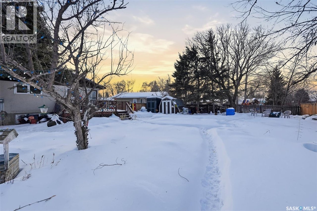 42 MacDowall CRESCENT