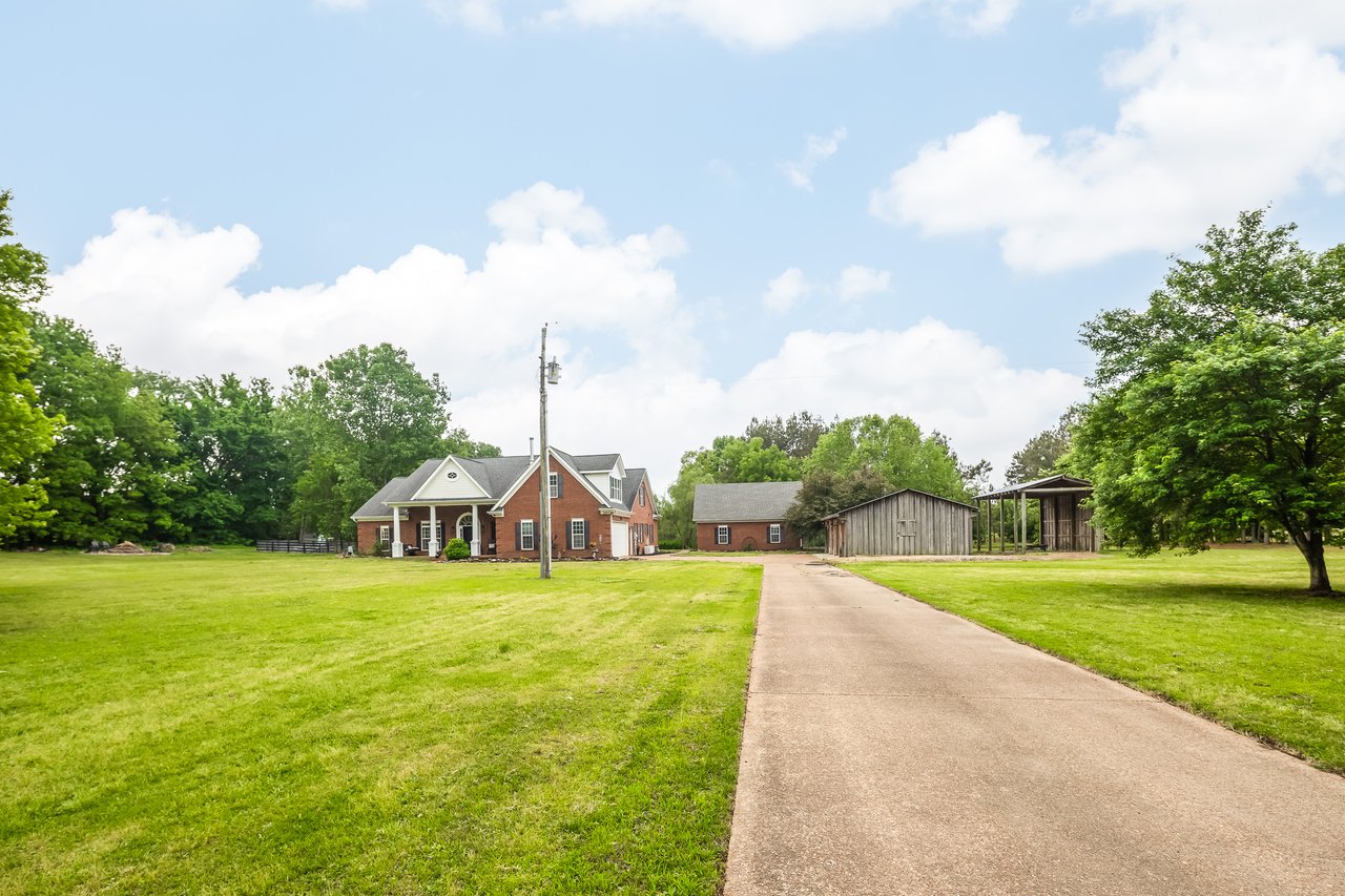 1095 CULBREATH RD