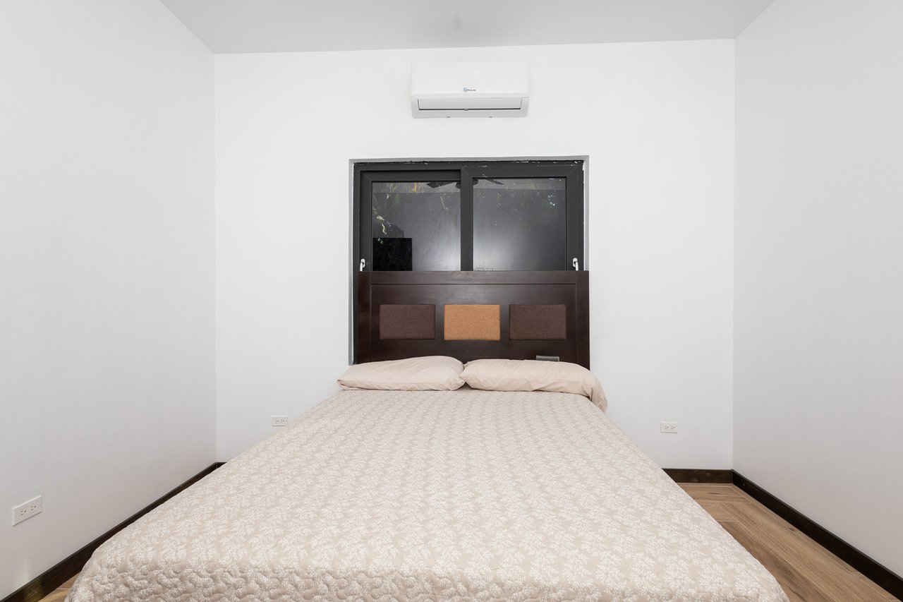 Forest Hill Home, Brass Hill