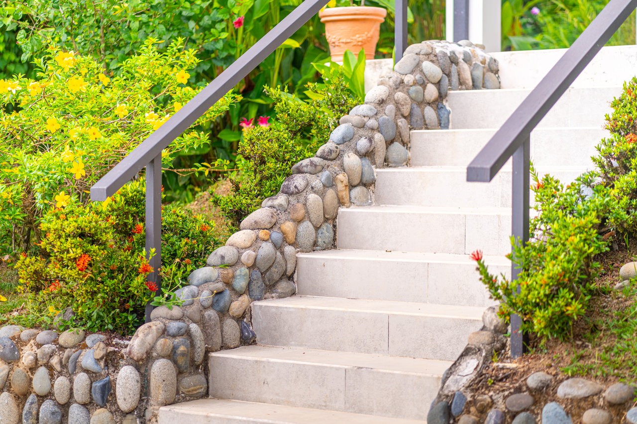 Ocean View Home in Escaleras with Guest House