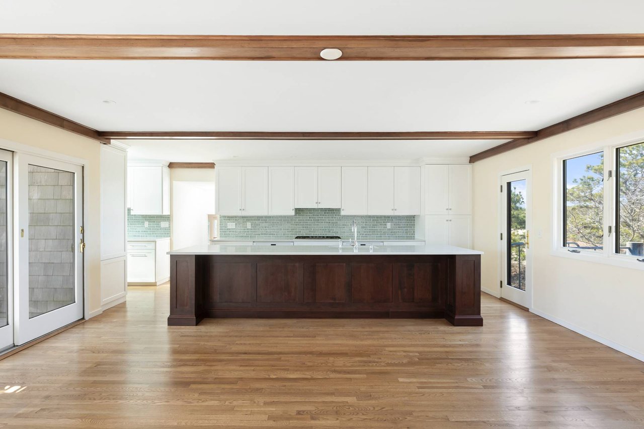 16 Whalers Ln