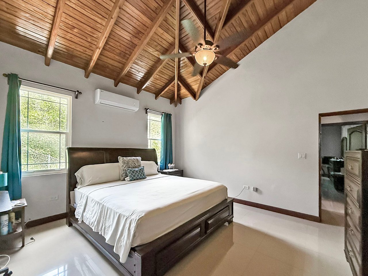 1069 Sea Cows Bay 2 Bedroom Apartment