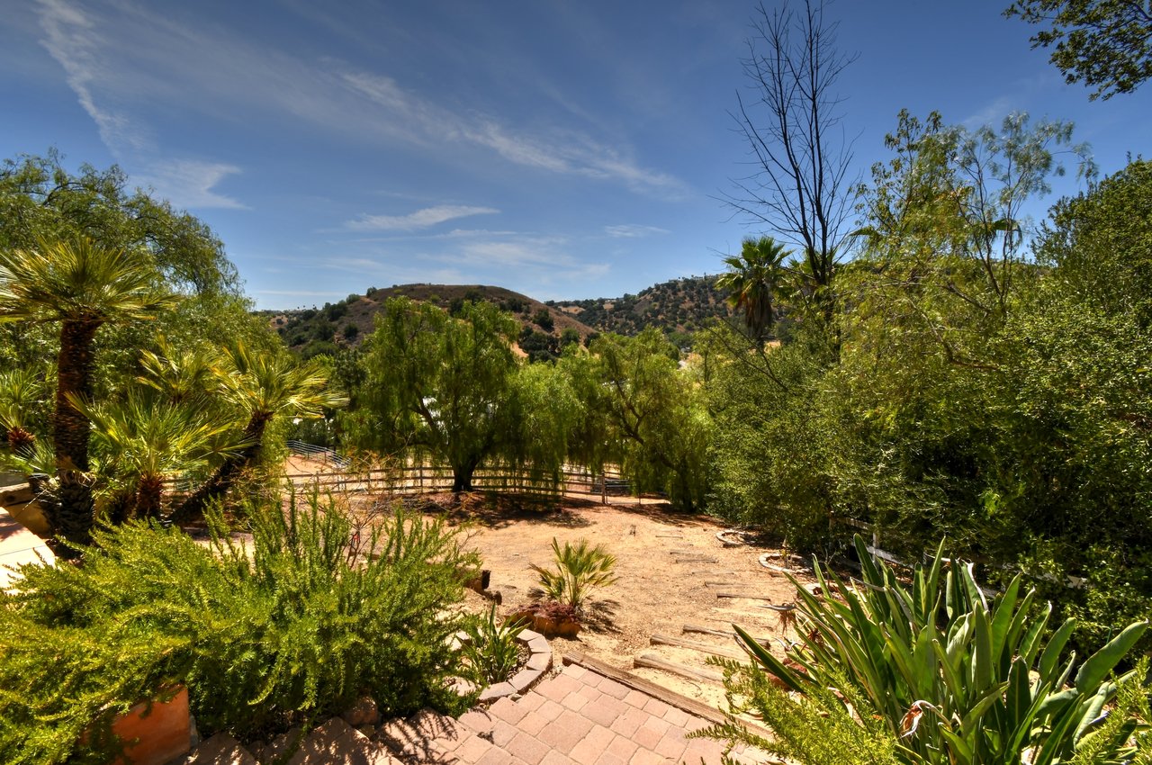 24926 Jim Bridger Road