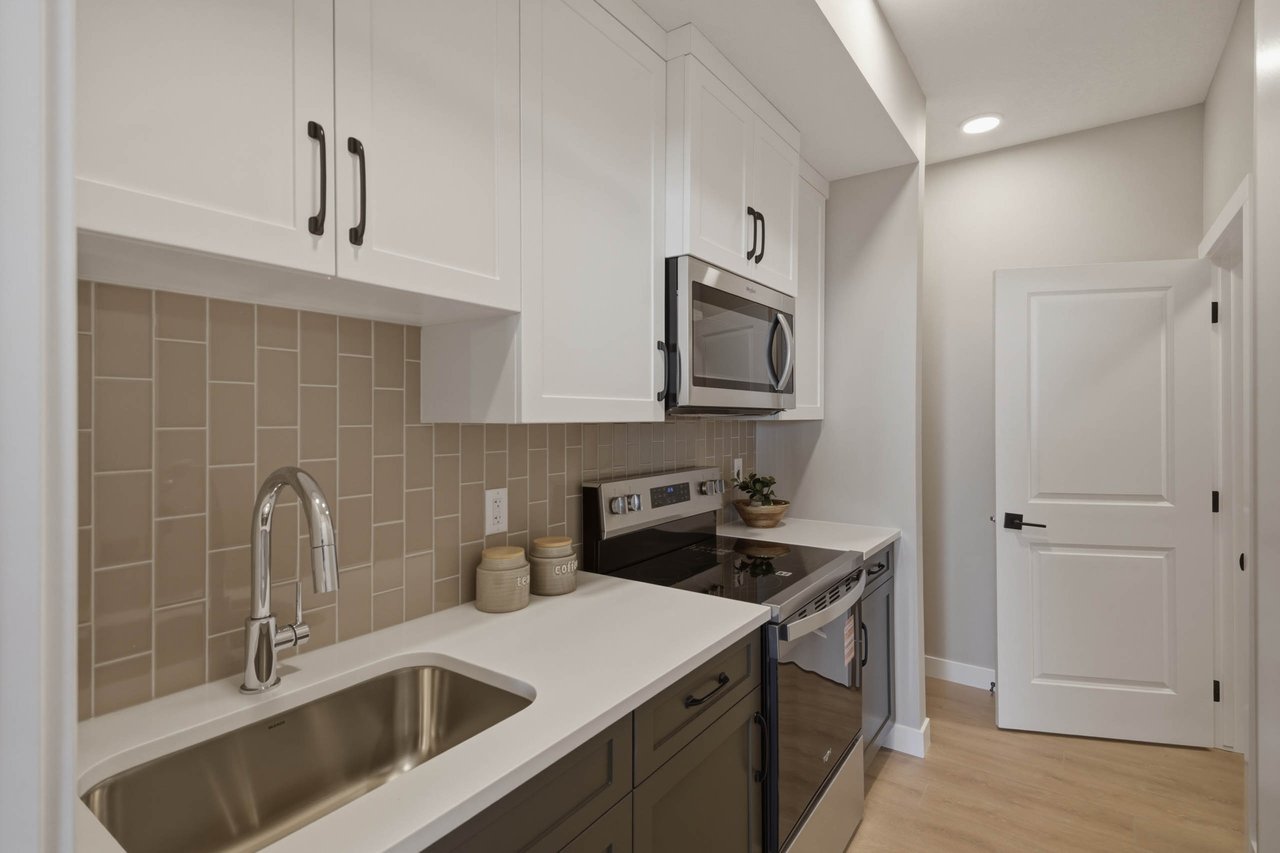 135 Belvedere Crescent SE