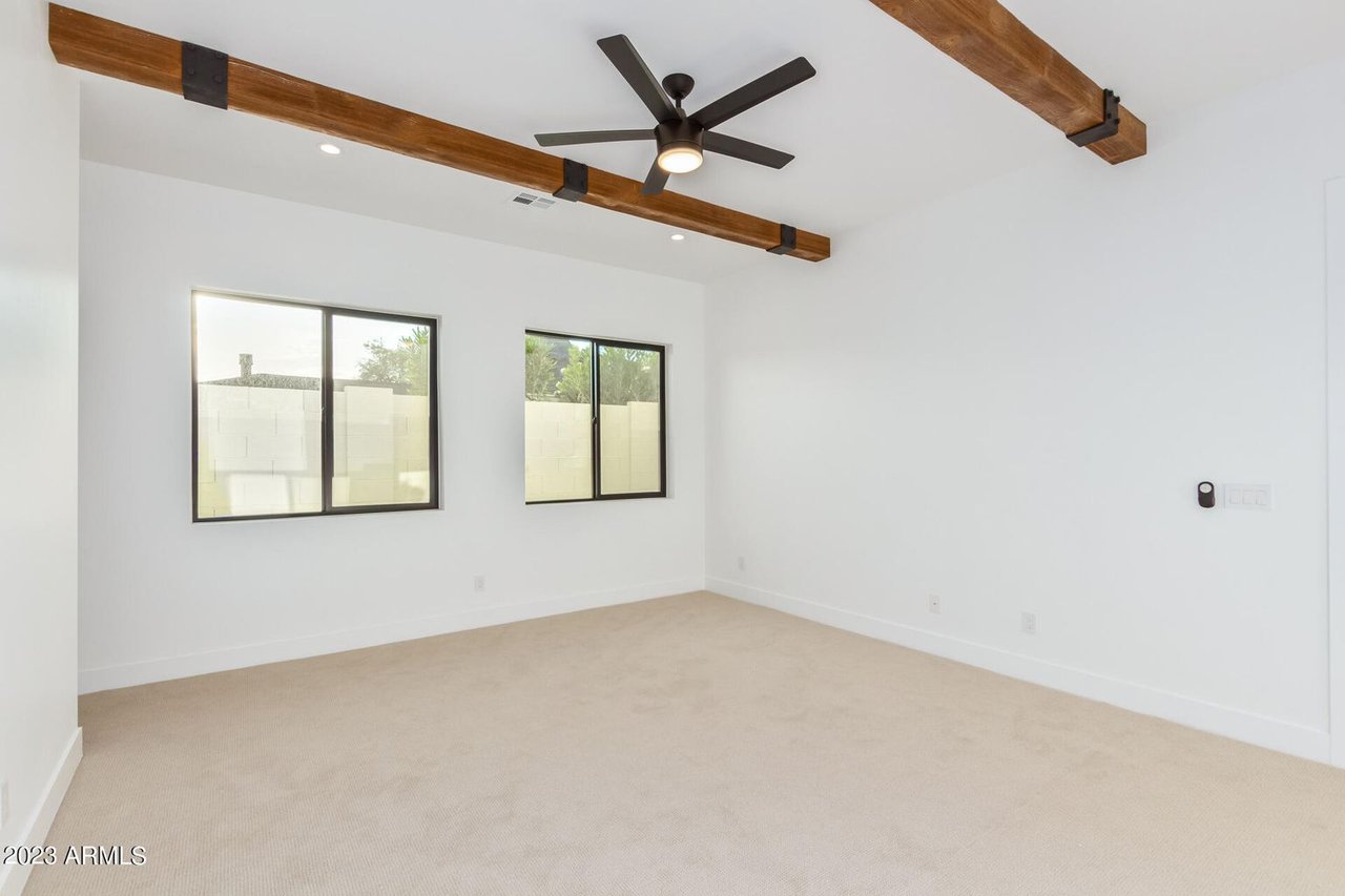 4847 E Clarendon Avenue