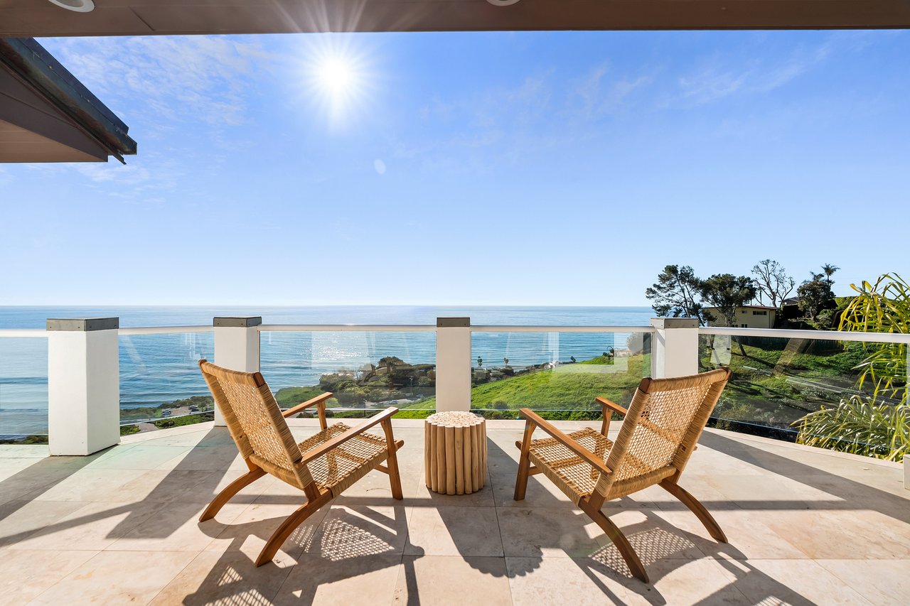 Casa Bianca by Oraklus