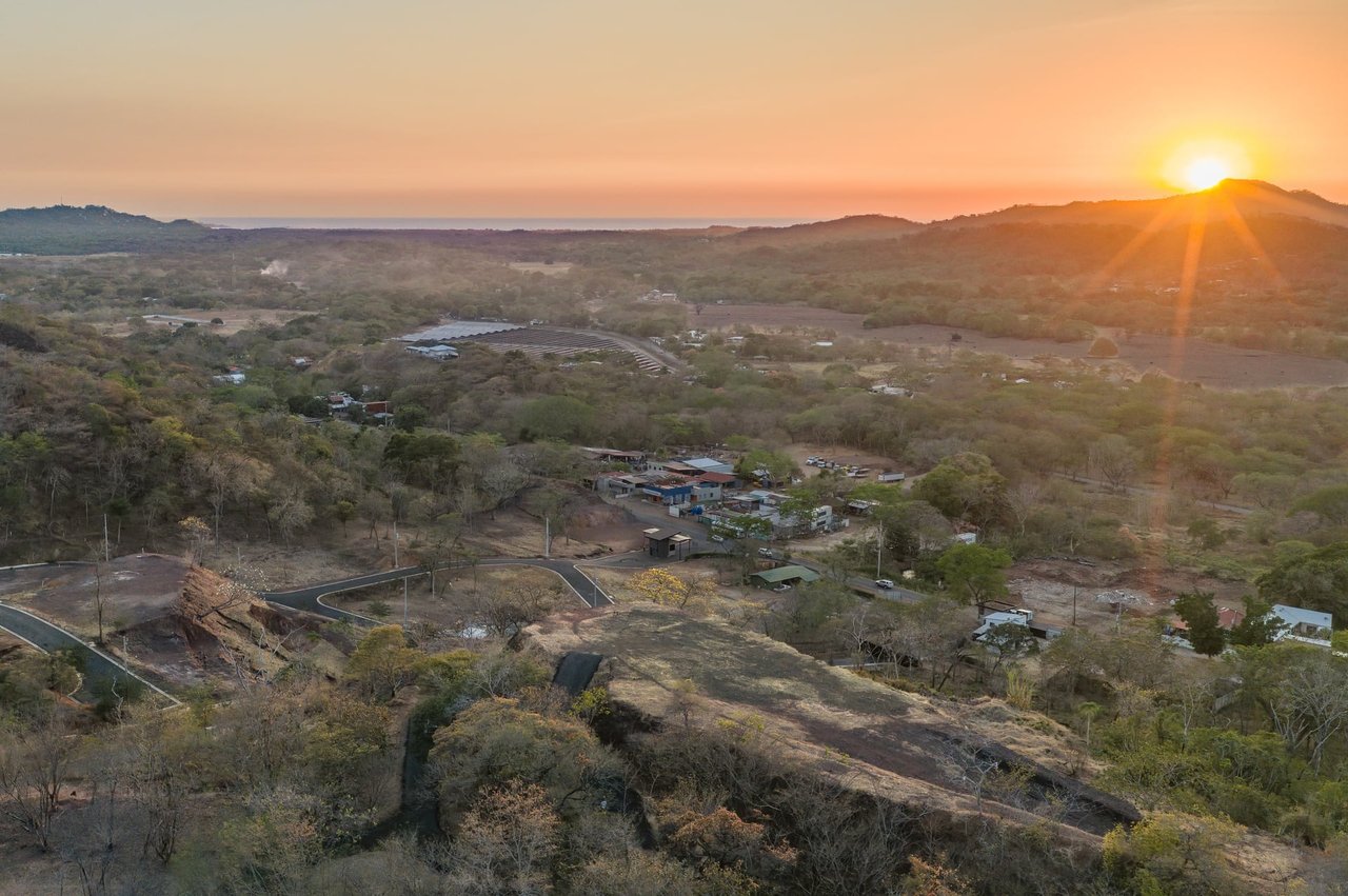 Upper Lot 7 - Palo Vista Development - Near Huacas