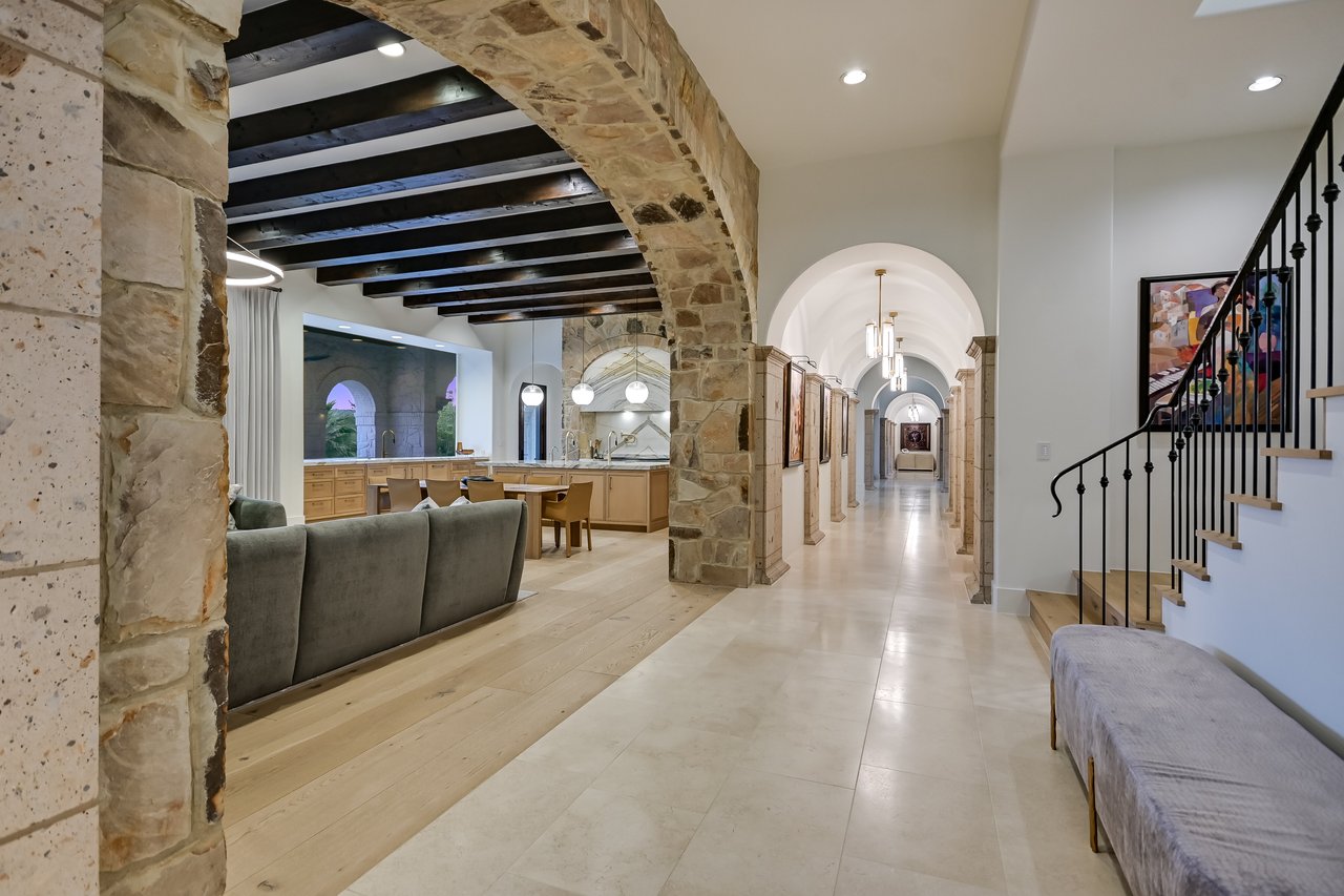 Estate on Mirador