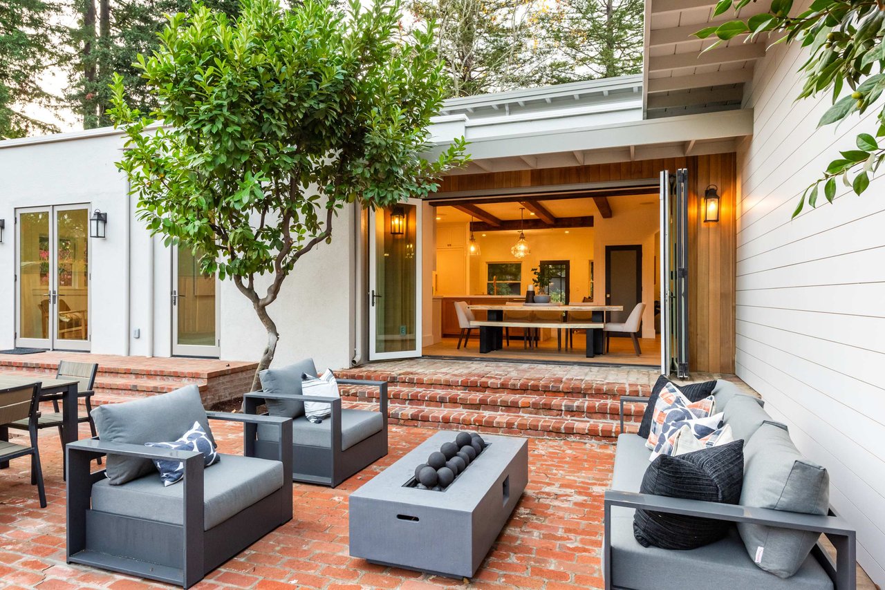 Healsburg Downtown Estate