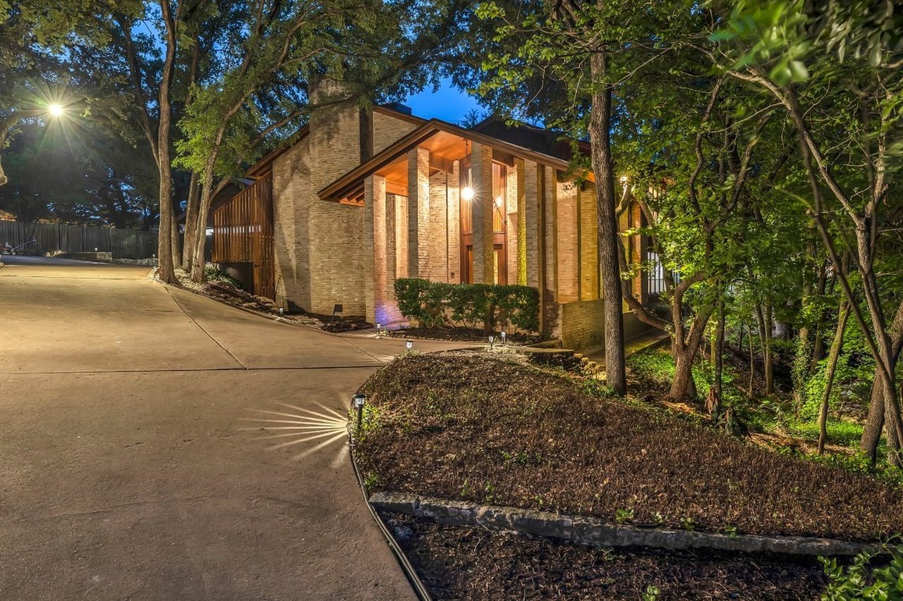 2802 Deercreek Cir.
