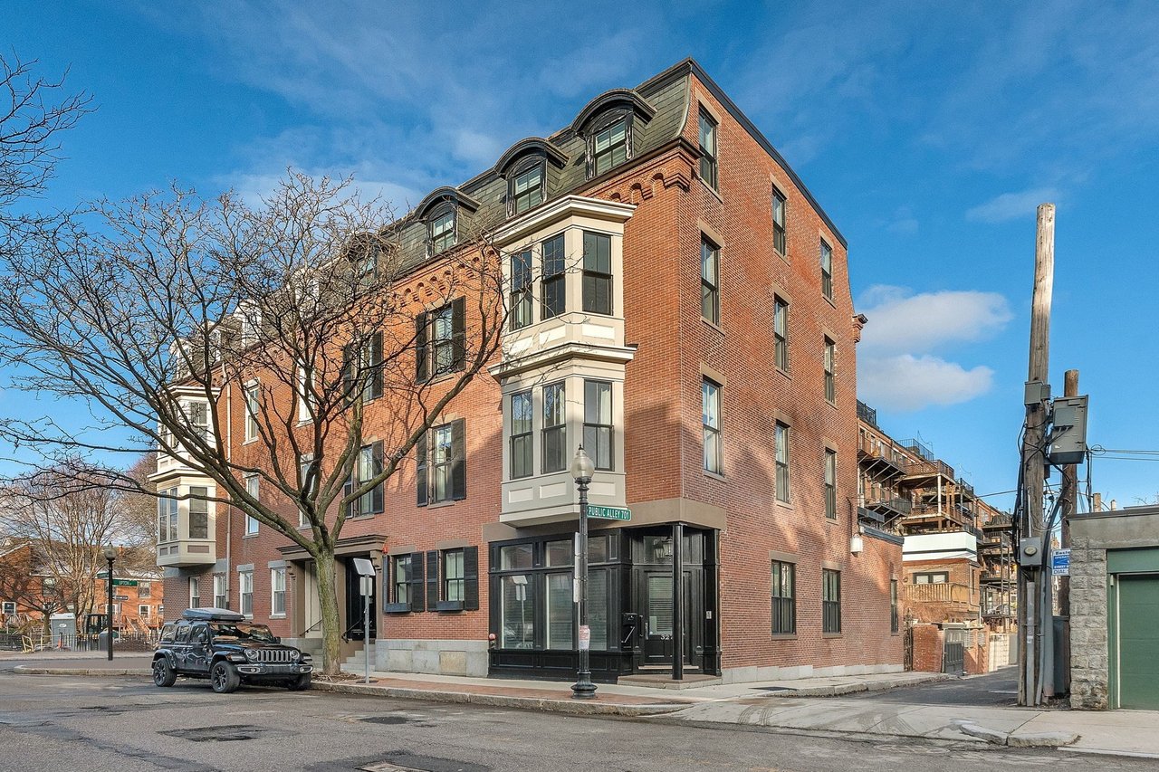 327-329 Shawmut Ave. Unit 1