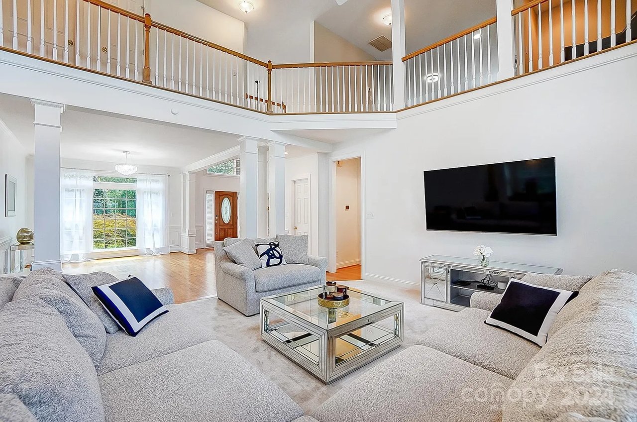 814 Pine Forest Rd