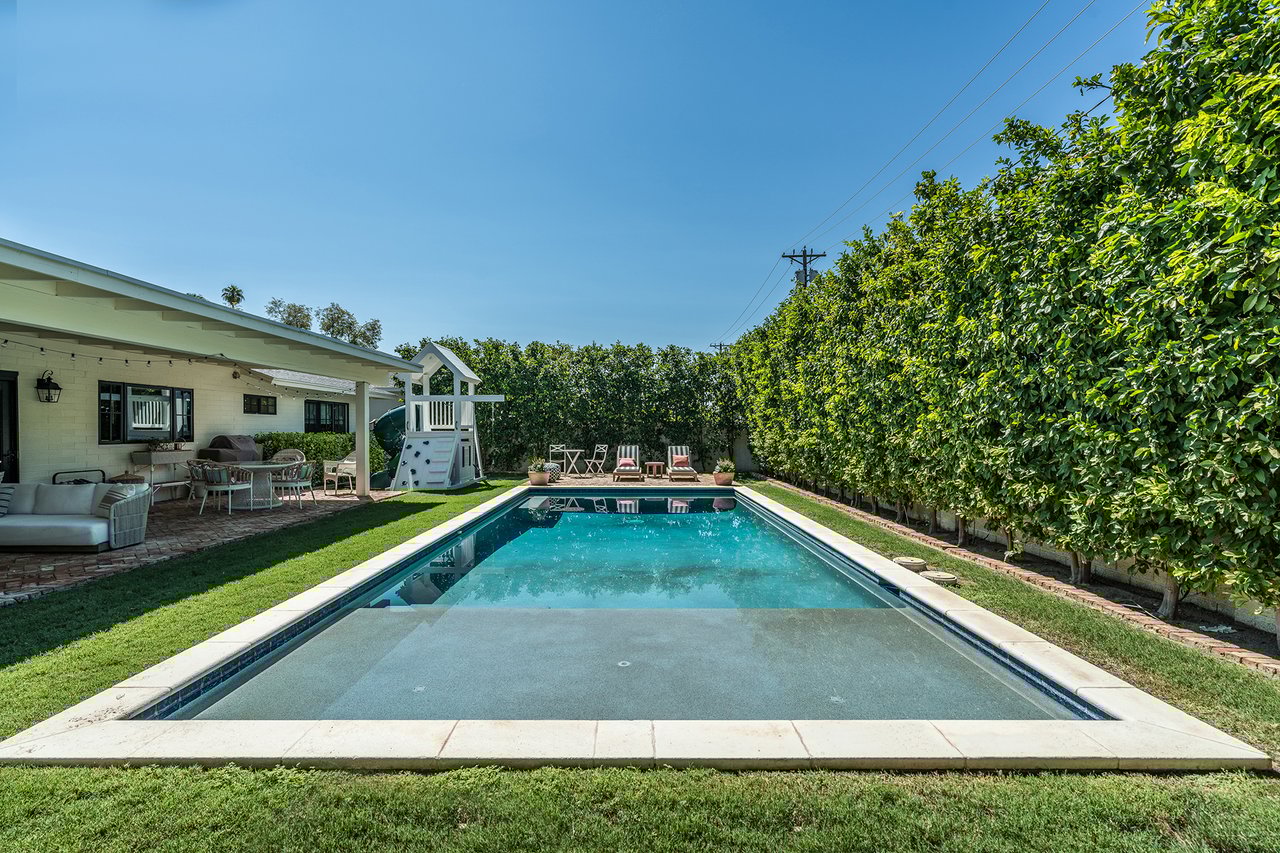 3628 N 49TH Place