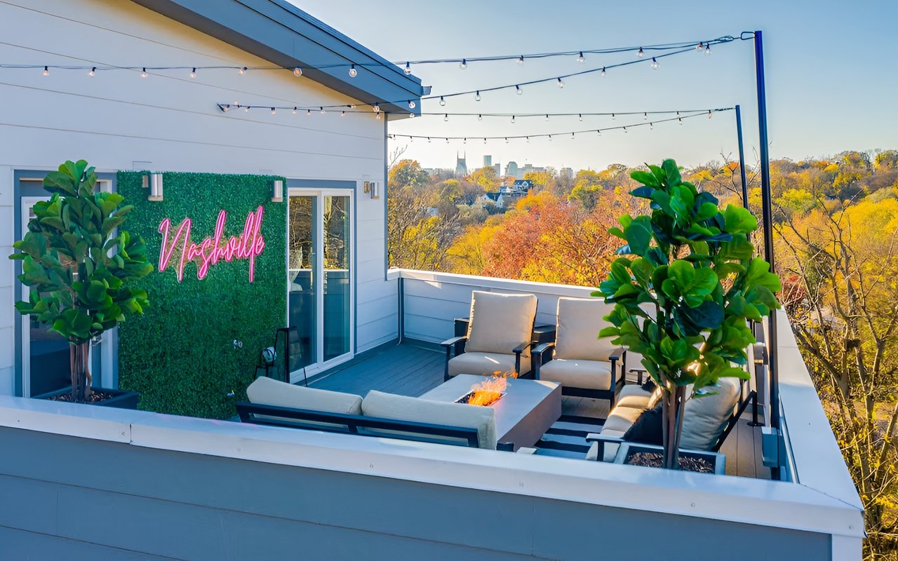Crafting a Distinctive Vacation Rental Experience: 8 Expert Tips to Set Your Short Term Rental Property Apart
