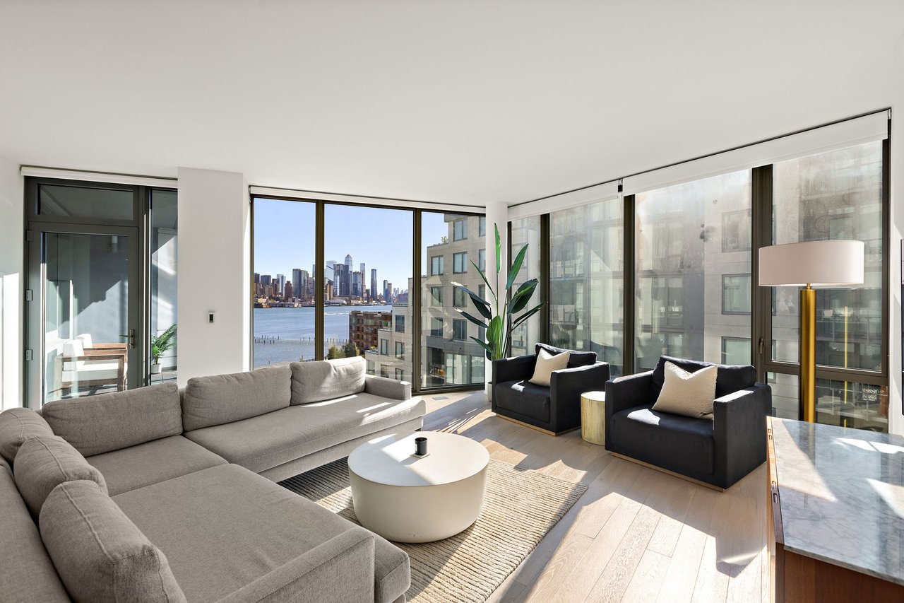 9 AVENUE AT PORT IMPERIAL Unit: 911