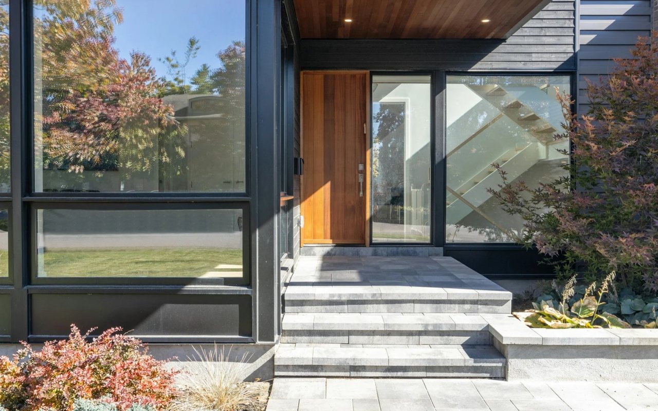 How to Buy a House in 2025: A Step-by-Step Guide for First-Time Buyers