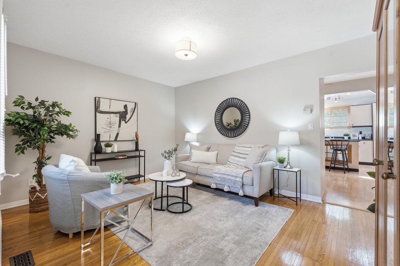 64 Eaglewood Blvd