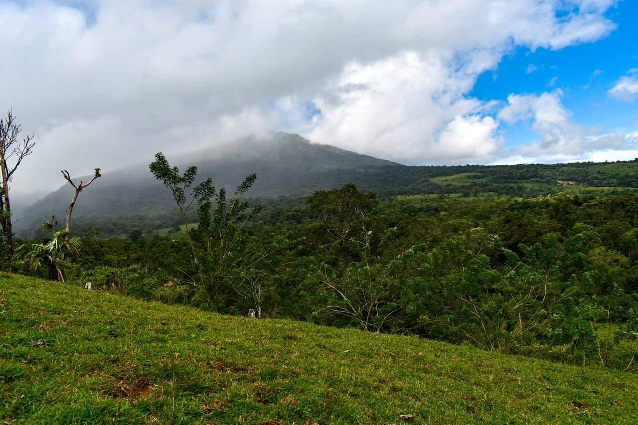 Finca Altamira | Boasting breathtaking panoramic views of the majestic Miravalles Volcano!