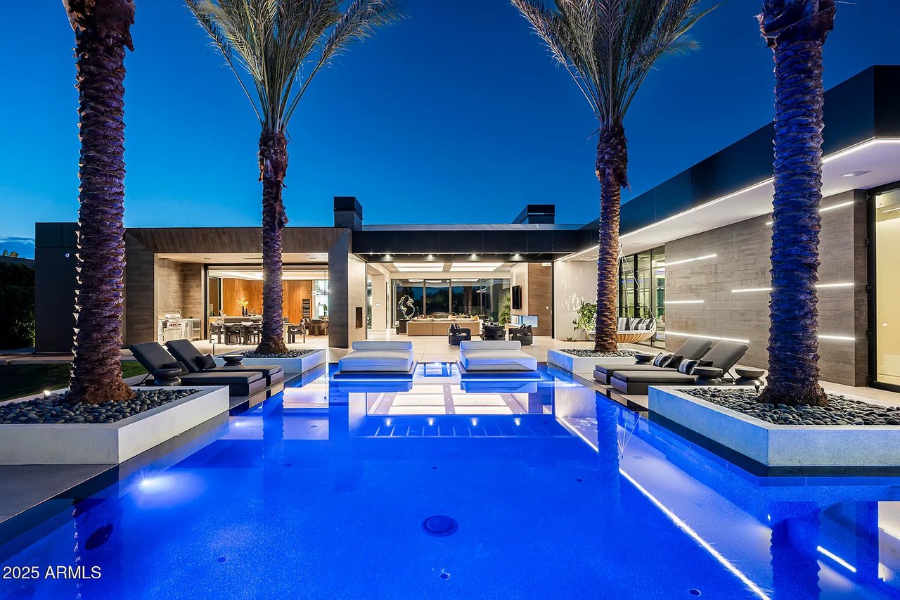 6911 E Jackrabbit Rd