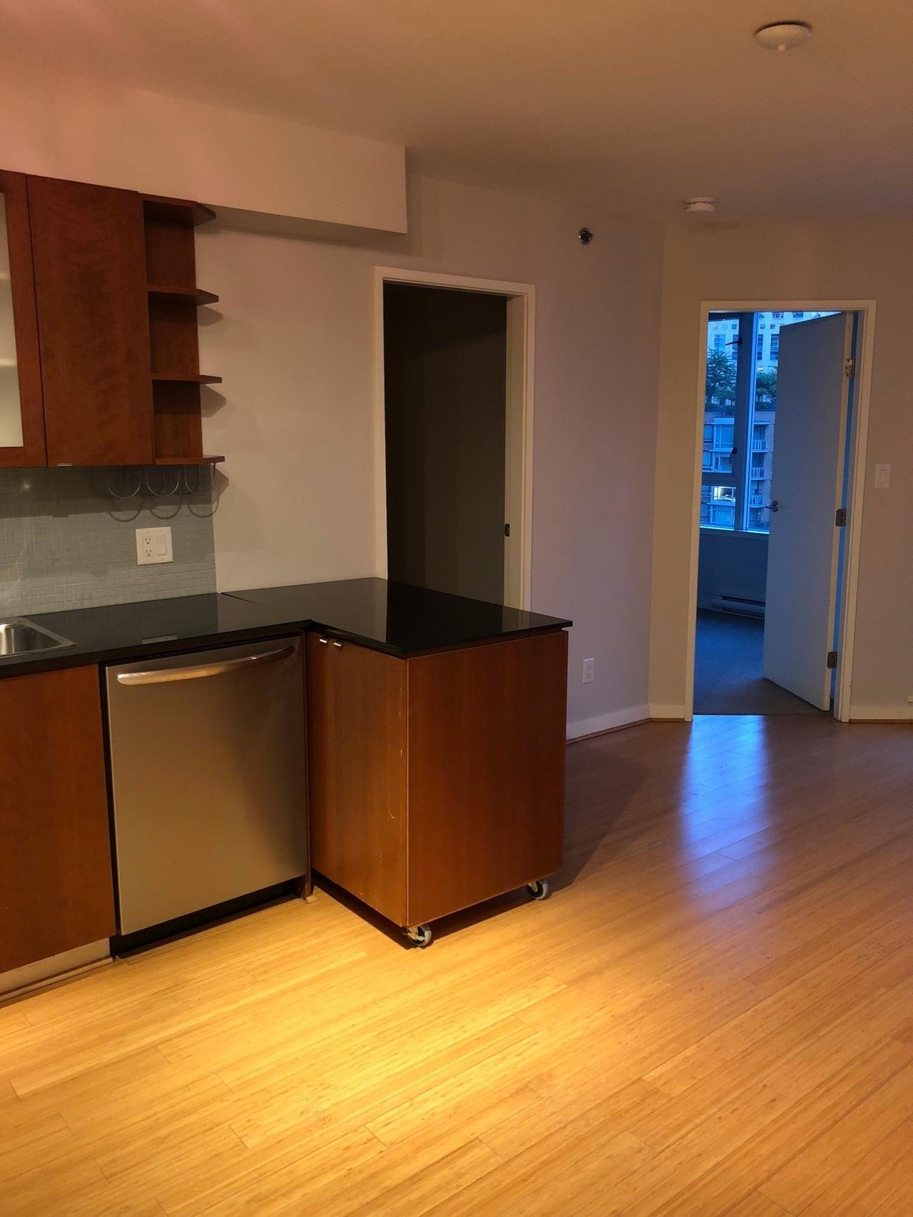 822 Seymour St, #807