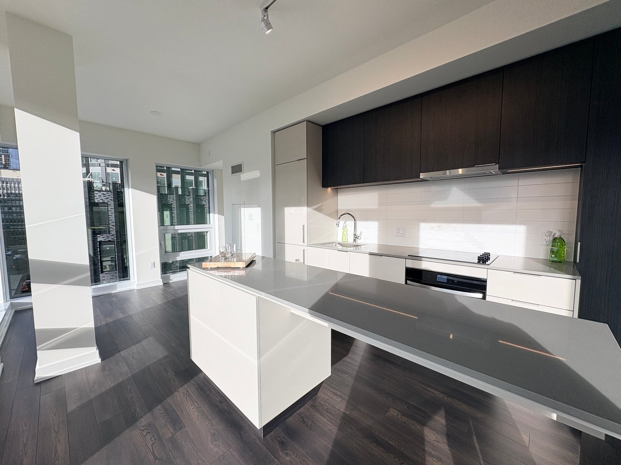 89 Church Street Unit: 612