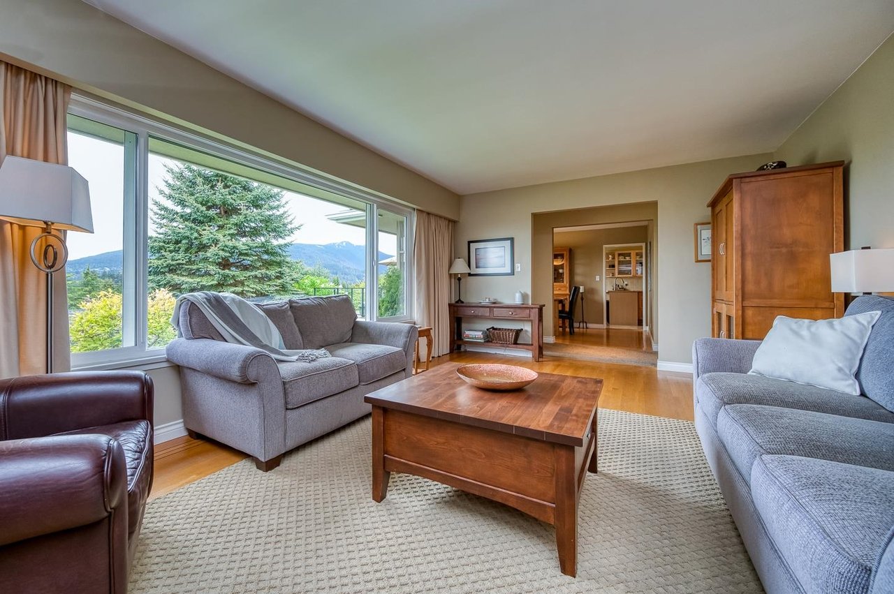 4344 Ranger Cres