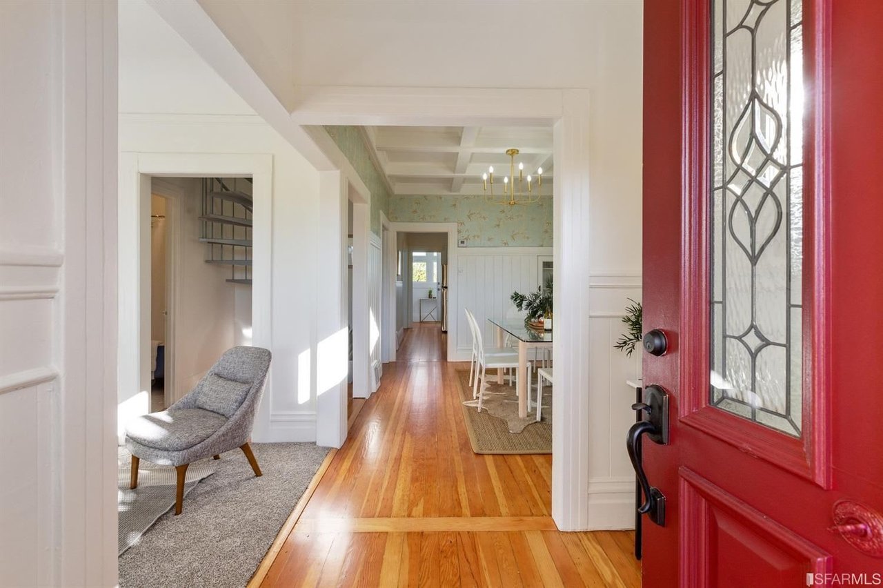 20 RIDGEWOOD AVE