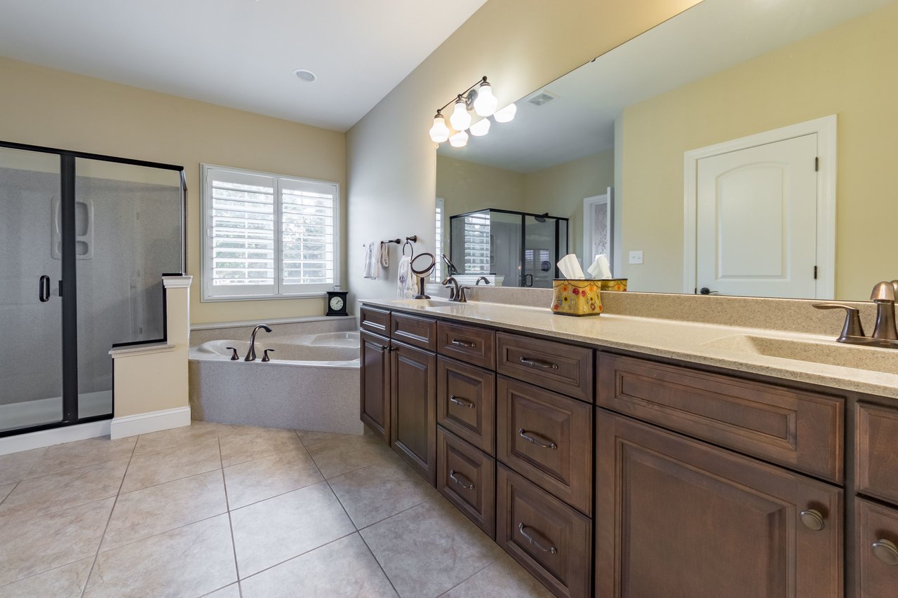 Newer Construction Minutes from Bellerive Country Club