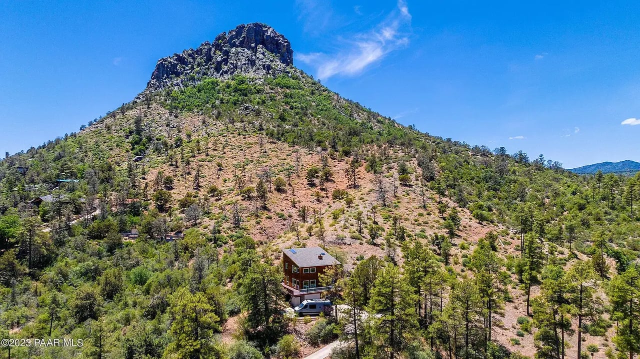 2285 Thumb Butte Road