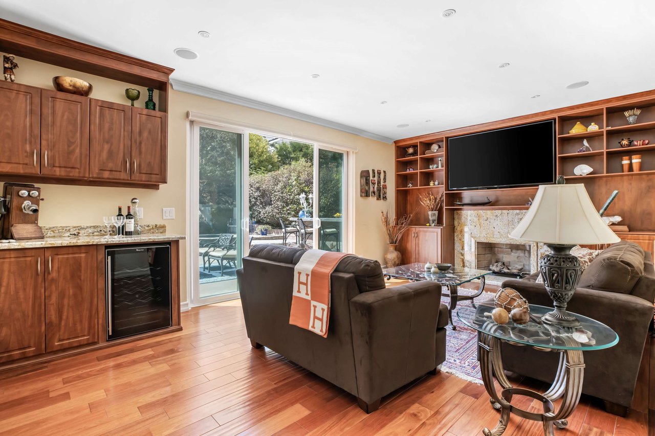 18951 Granada Cir, Porter Ranch