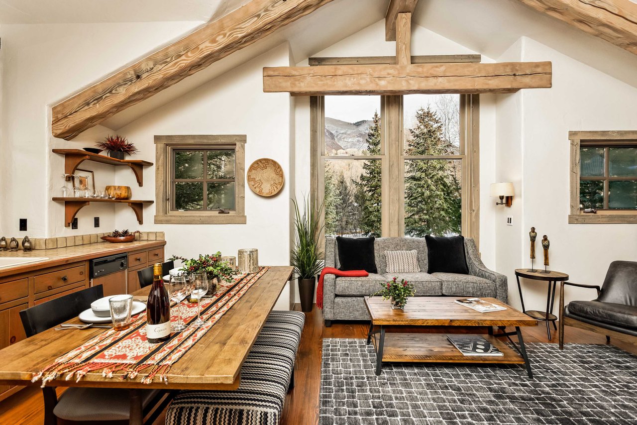 Peaceful One-Bedroom Guest House in Aspen!